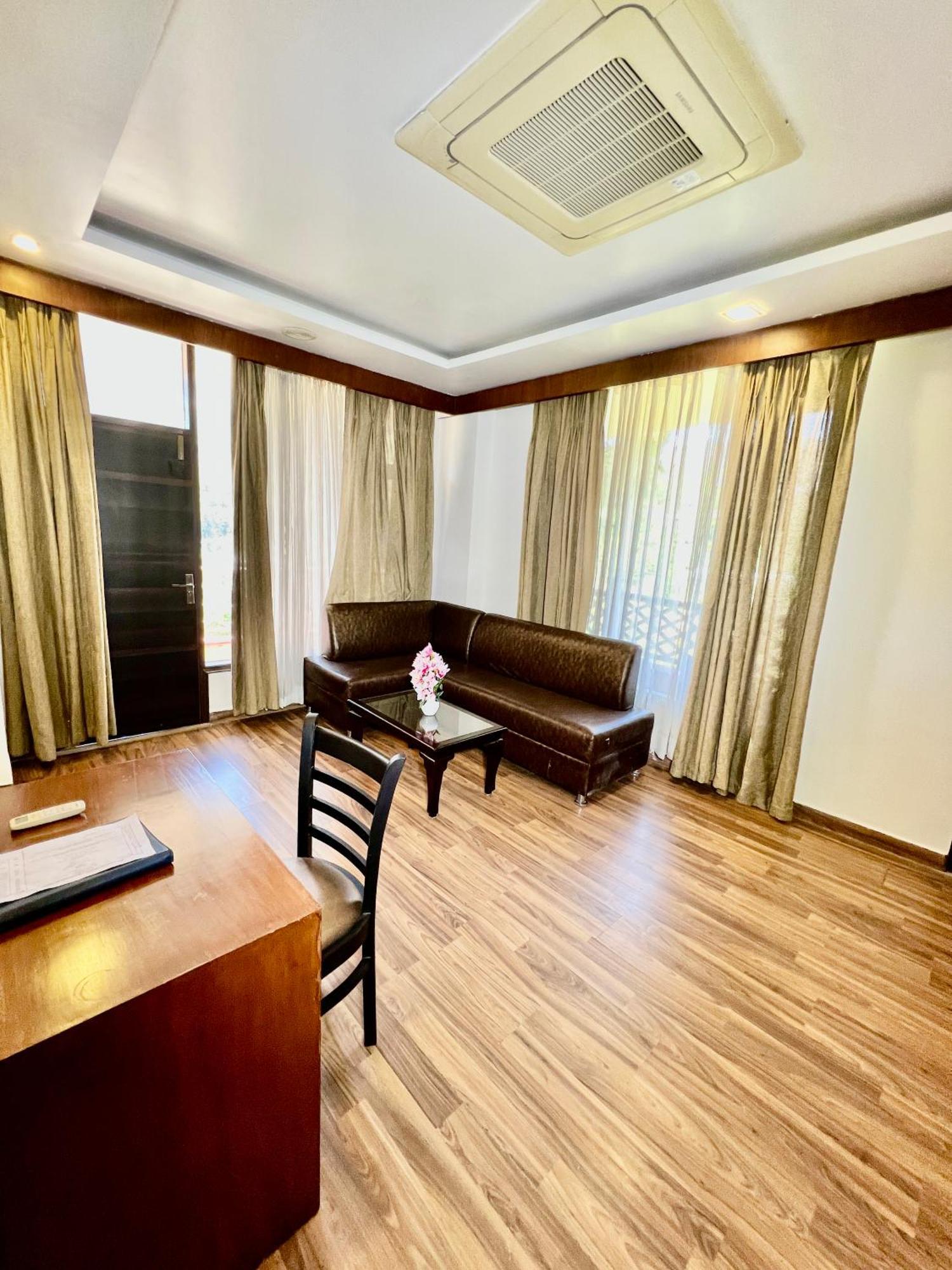 Sea Hawk - Luxury Hill Resort 4 Mins From Bhimtal Lake Exterior foto