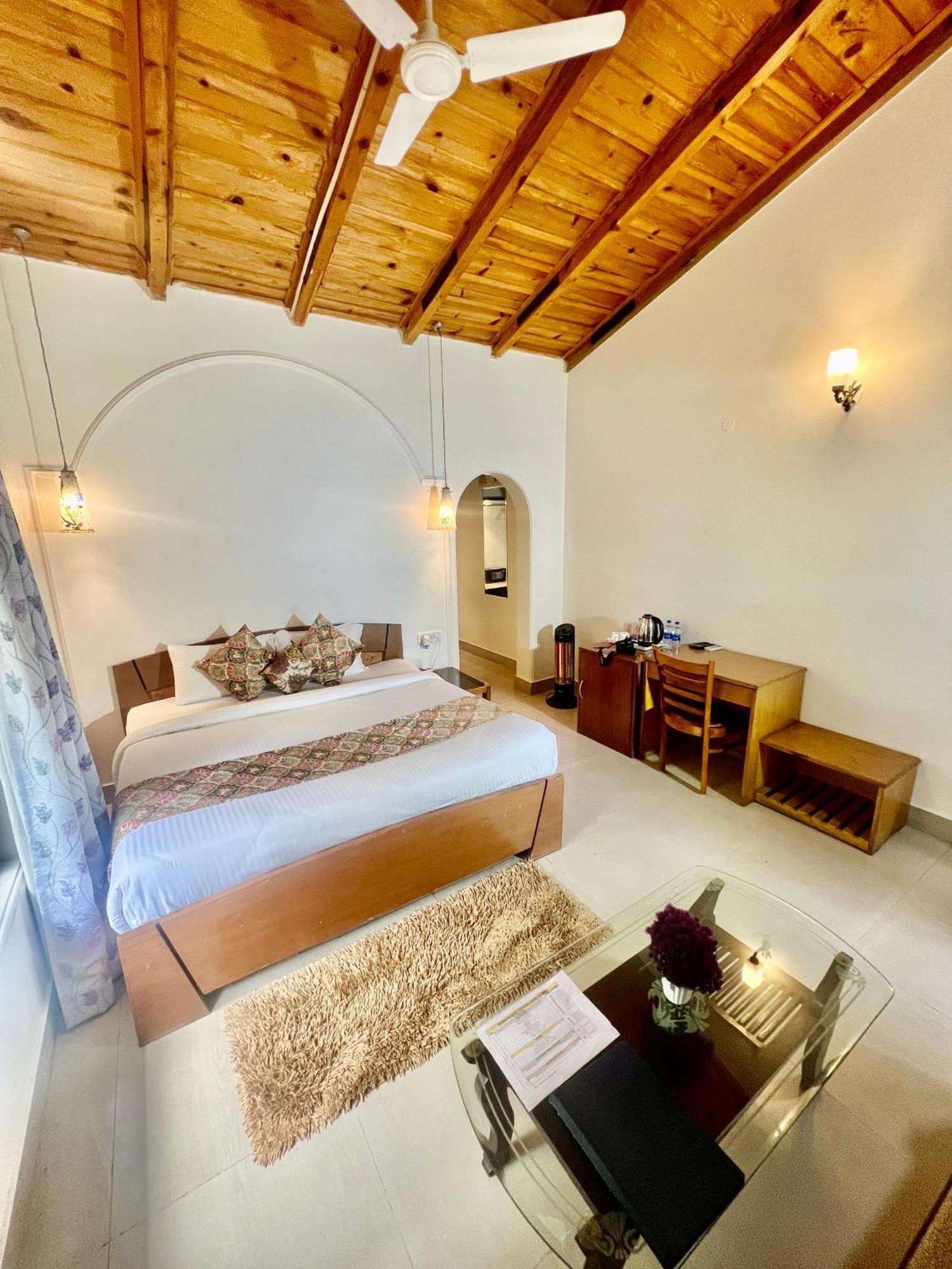 Sea Hawk - Luxury Hill Resort 4 Mins From Bhimtal Lake Exterior foto